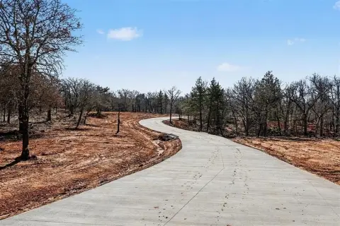 Residential Land in Guthrie, OK