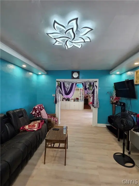 Picture 12