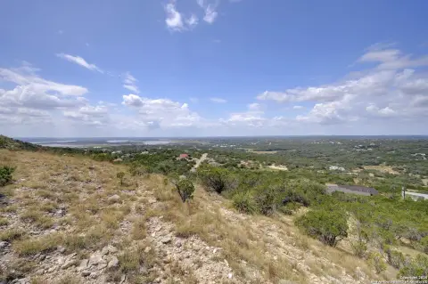 Land with Canyon Lake Views