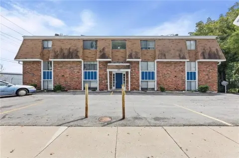 12-Unit Apartment Building