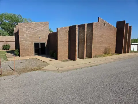 Cordell, OK Church For Sale