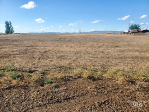 Mountain Home Land with Views