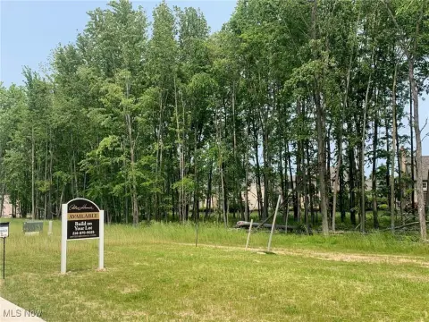 Westlake Homesite in Lake Forest