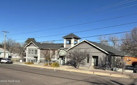 Professional Office Suite Near Downtown