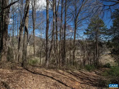 Versatile Mountain Land Near Recreation