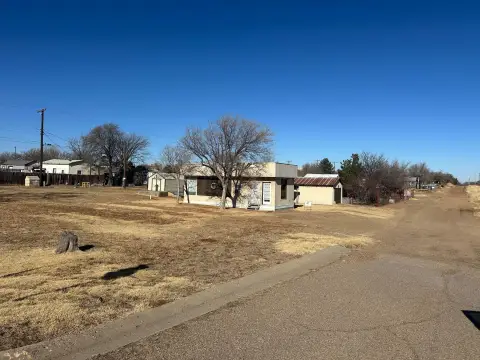 Commercial Land with Improvements