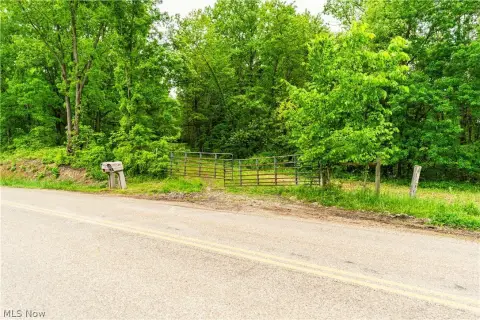 Farm with Hunting Ground and Barns