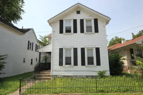 Updated Duplex with Shared Laundry