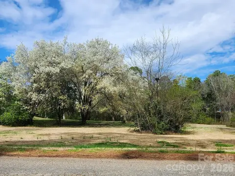 Residential Lot Near Golf Course