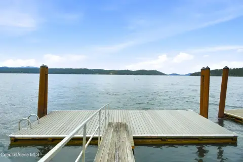 Picture of Residential land & home lots at 783 E Cliff View Dr, Harrison, ID