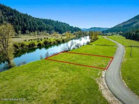 Picture of Waterfront Land at L5 Horn Hooked Estates, St Maries, ID