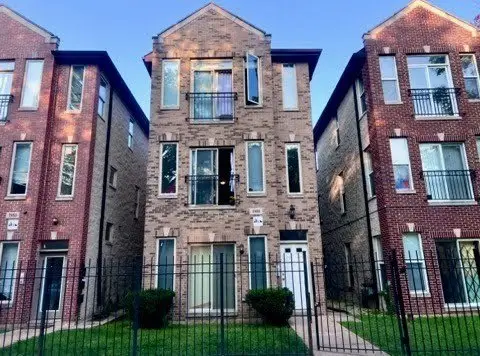 Picture of Triplexes at 7955 S Manistee Avenue, Chicago, IL