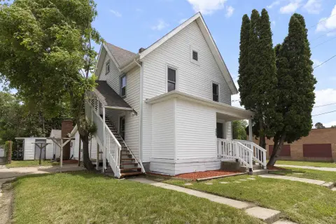 Picture of Duplexes at 135 S 8th Street, South Beloit, IL