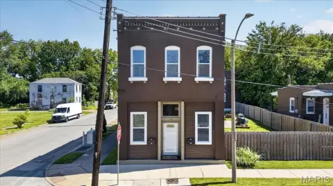 Picture of Duplexes at 125 W Steins Street St, Louis, MO