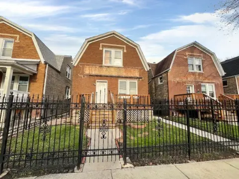 Picture of Duplexes at 913 N Kedvale Avenue, Chicago, IL