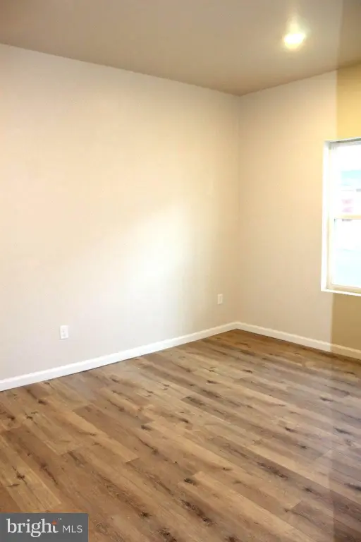 Picture 37