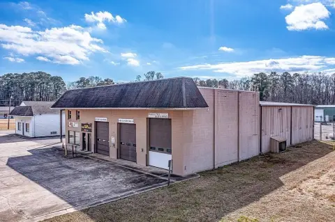 Versatile Commercial Property in White Stone