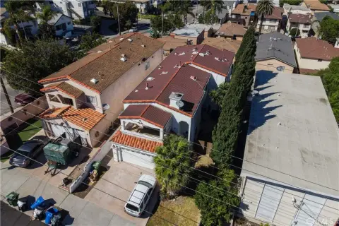 San Pedro Townhome-Style Triplex
