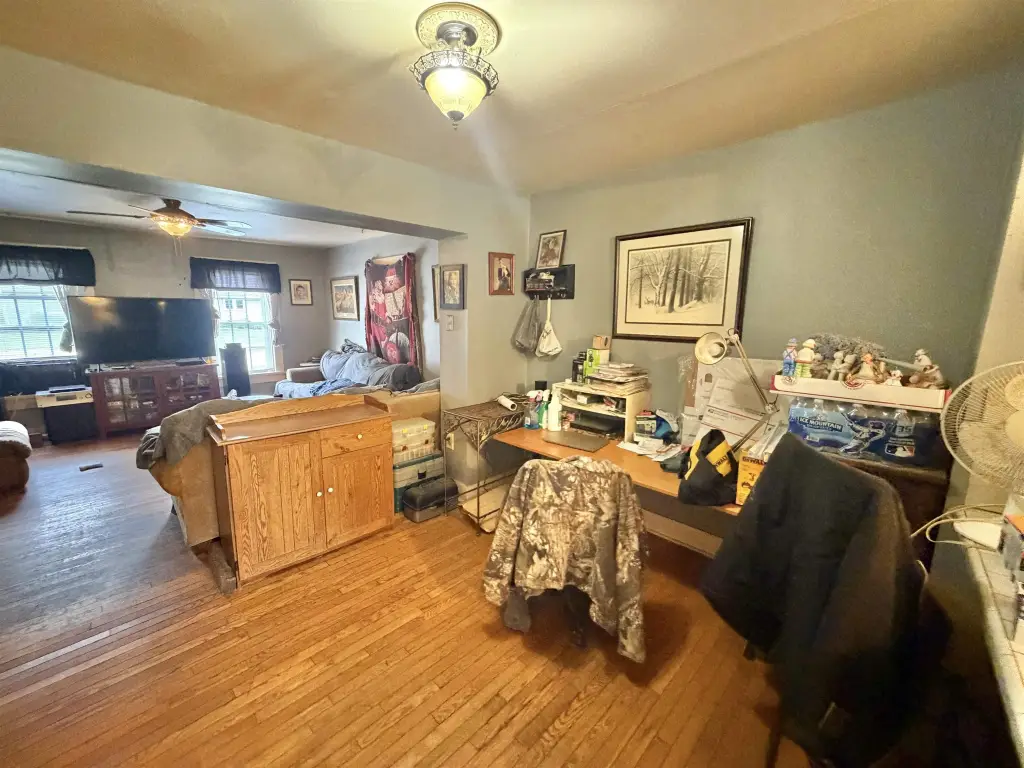 Picture 19