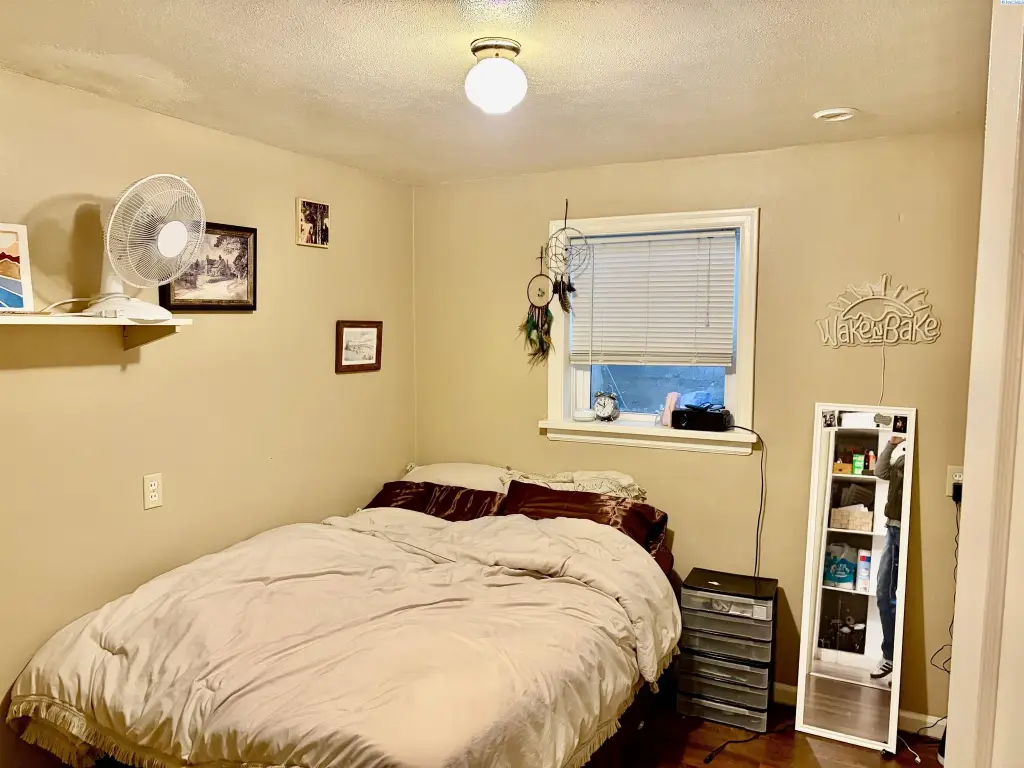 Picture 10