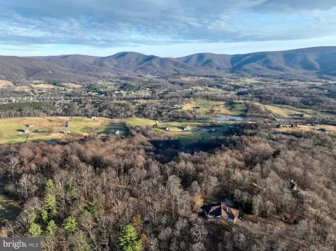 22 Acres on Long Mountain