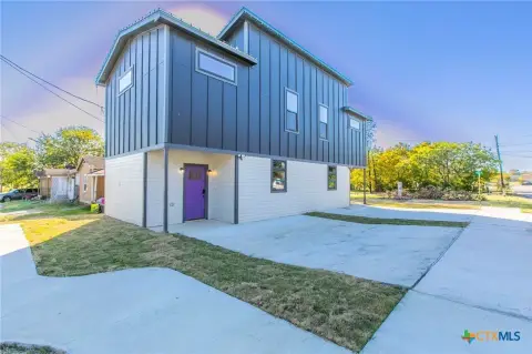 Modern Duplex in Killeen, TX