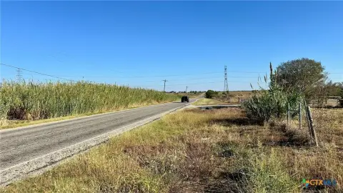 Unrestricted Land Near San Marcos