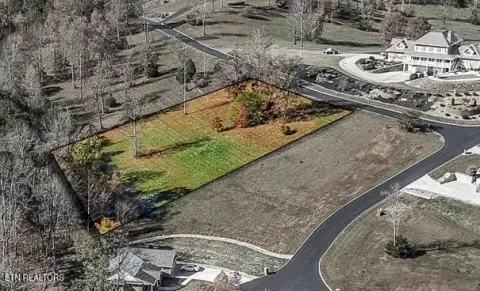 Lakefront Lot in Madisonville, TN