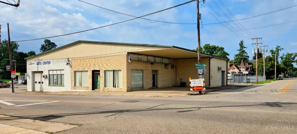 204 S Broadway St, Blanchester, OH 45107