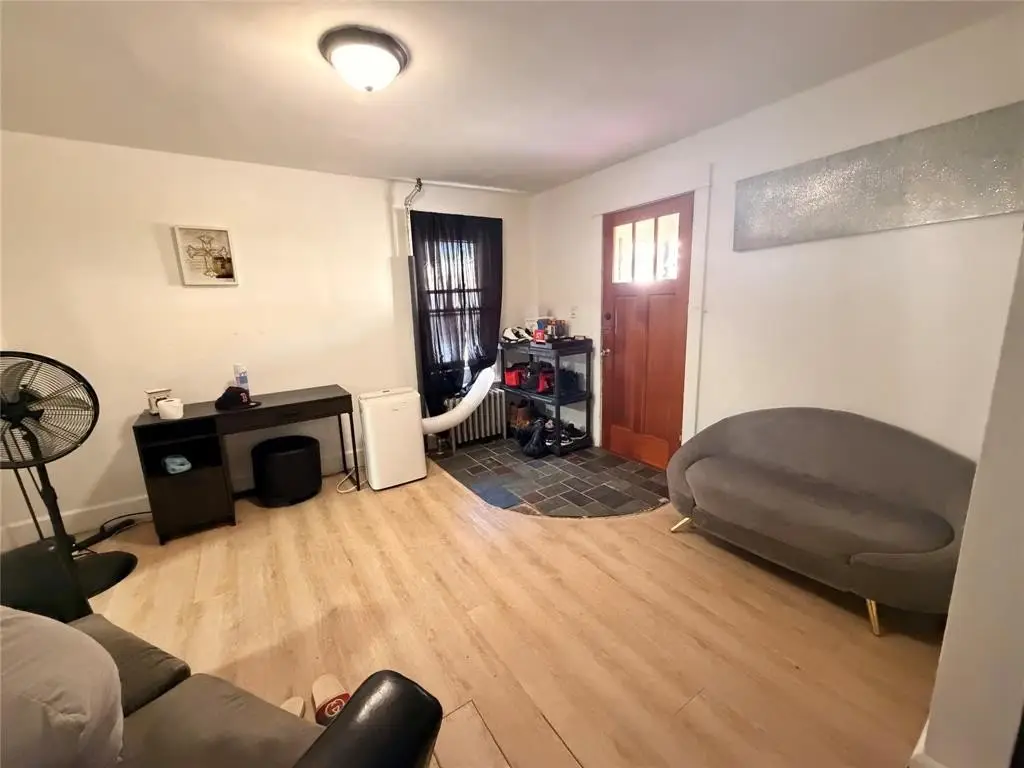 Picture 10
