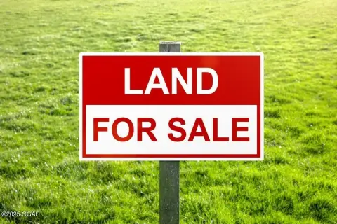 Commercial Lot in Prime Location