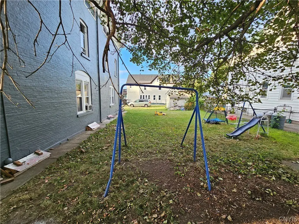 Picture 10