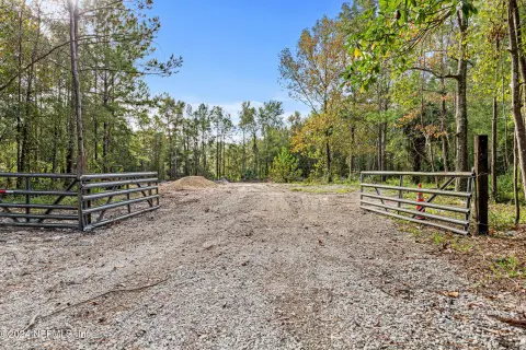 9+ Acre Jacksonville Land Parcel