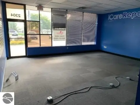 Stadium Mall Retail Space