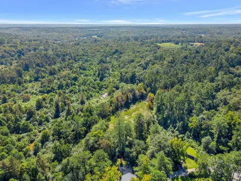 9.5 Acres Development Opportunity