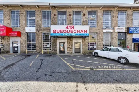 Multi-Tenant Shopping Center