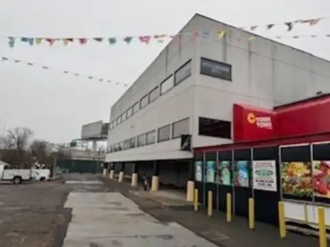 Staten Island Commercial Space Available