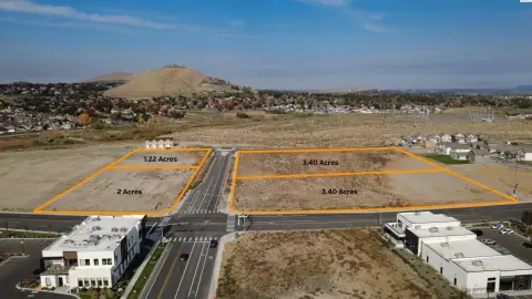 Commercial Land at Signalized Intersection