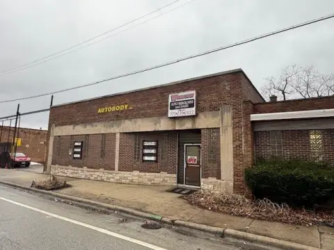 Chicago Commercial Property with Warehouses