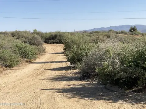 Land Parcel in Wilhoit, Arizona