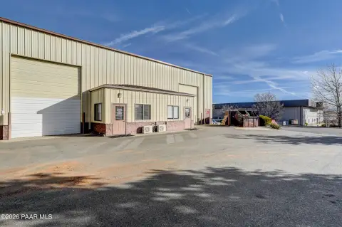 Versatile Flex Space in Prescott