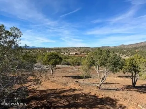 Crossroads Ranch 12-Acre Parcel