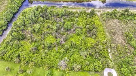 Loxahatchee Land with Canal Views