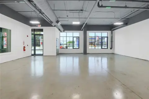 Versatile Mixed-Use Space in Atlanta