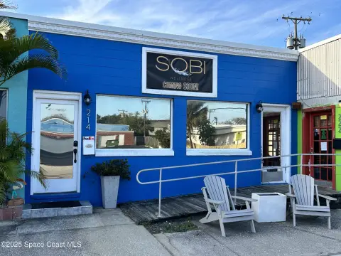 Remodeled Commercial Space Near Beach