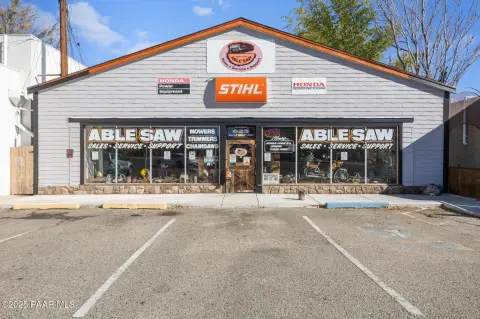 High-Traffic Prescott Commercial Building