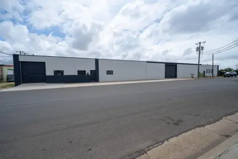 Updated Flex Space with Garage