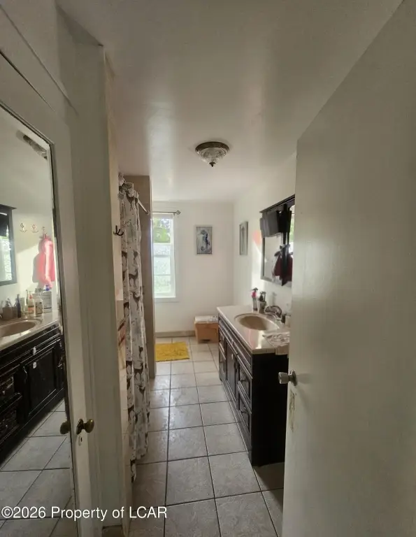 Picture 10