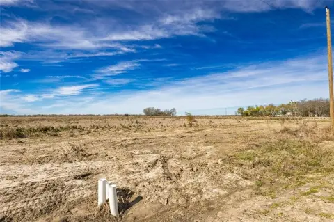 Unrestricted Land Near Texas A&M