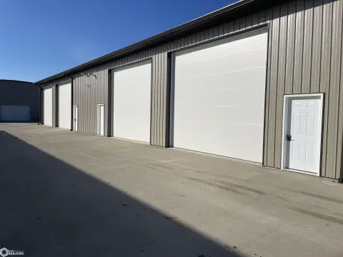 Premium Storage Condos in Clear Lake